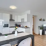 Villa Mit Gym, Privatpool, Bbq