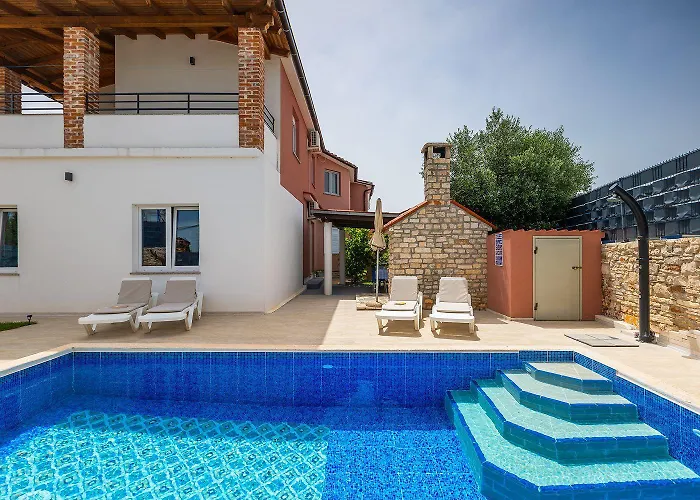 Villa Mit Gym, Privatpool, Bbq