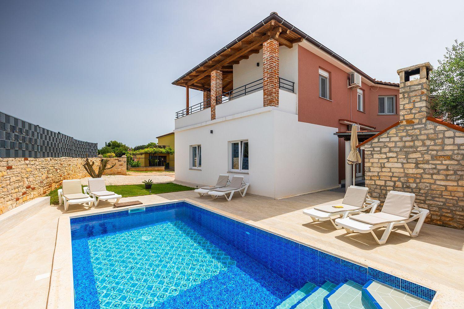 Mit Gym, Privatpool, Bbq * Pula