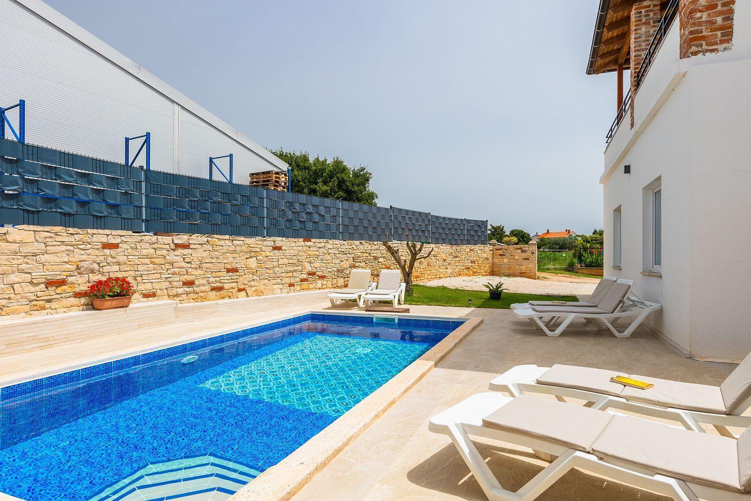 Vikendica Mit Gym, Privatpool, Bbq Pula